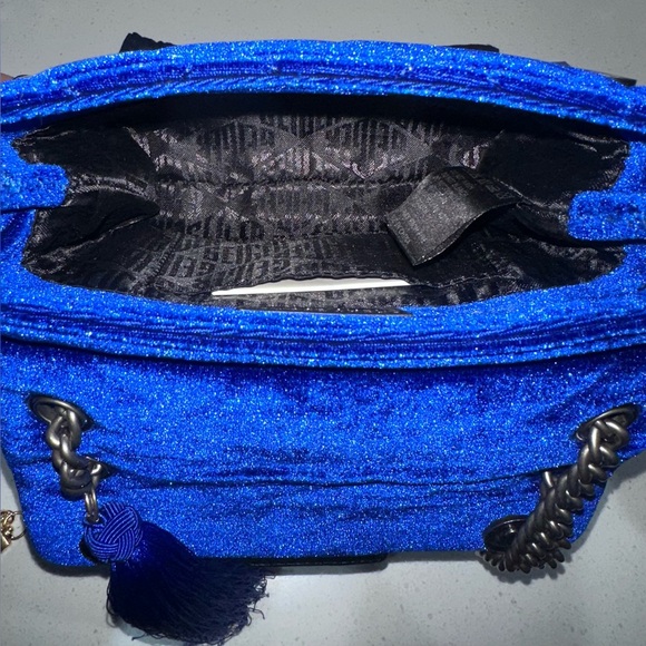 Kurt Geiger London Mini Kensington velvet crossbody bag in royal blue - Picture 4 of 4